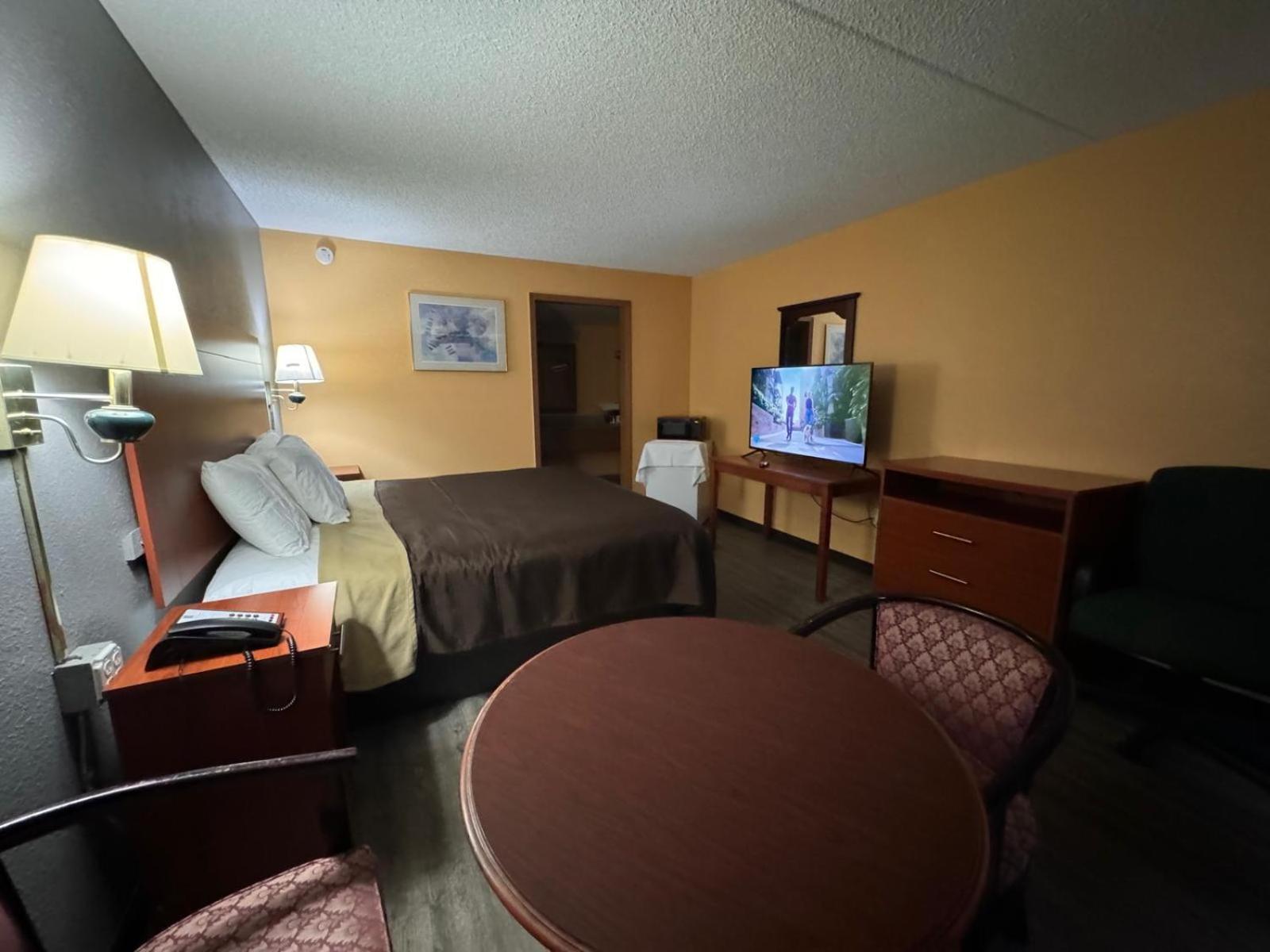 College Inn Spartanburg Extérieur photo