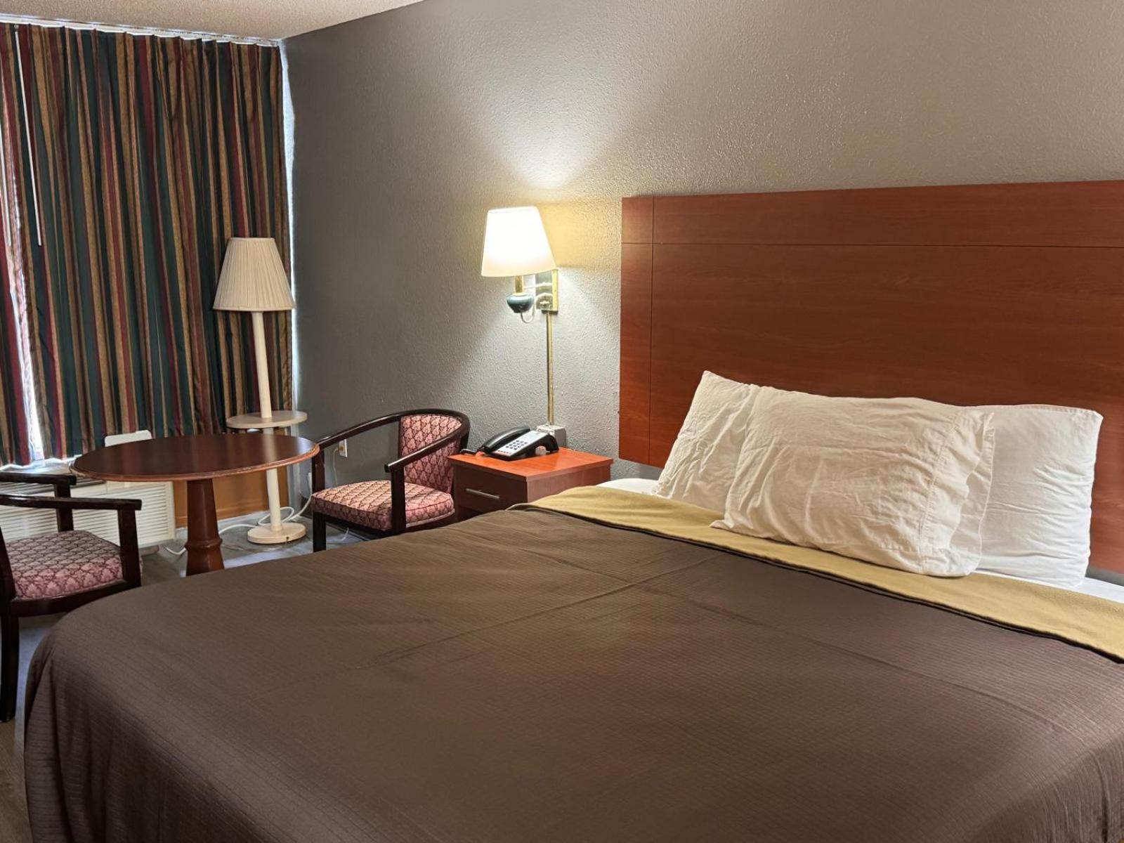 College Inn Spartanburg Extérieur photo